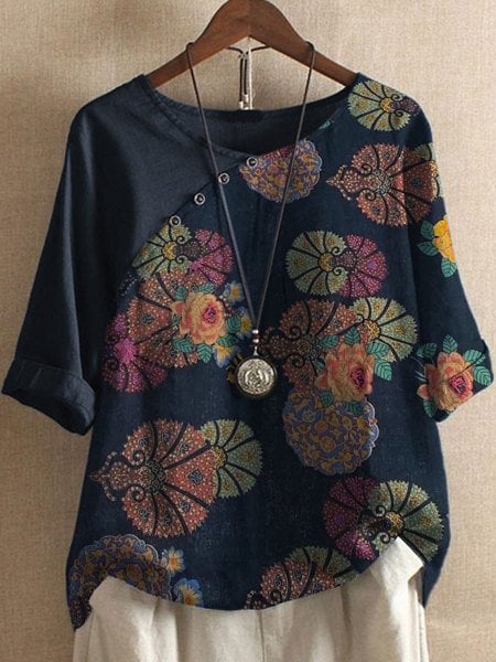 Loose-Fitting Blouse with Floral Overlay