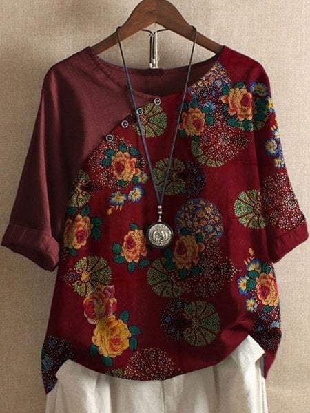 Loose-Fitting Blouse with Floral Overlay