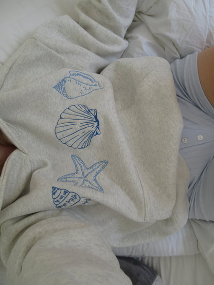 Unisex Sweatshirt with Shells