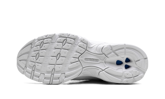 530 Triple White